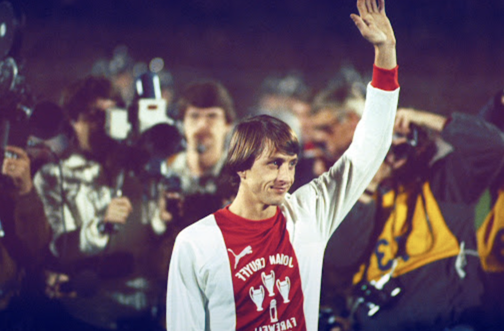 Niyə Cruyff 1974 Dünya Kubokunda Adidas-ın simvolik üç zolağını geyinməkdən imtina etdi?
