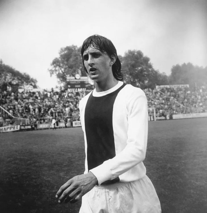 Johan Cruyff - Üçqat Avropada İlin Futbolçusu Əfsanənin Yolu