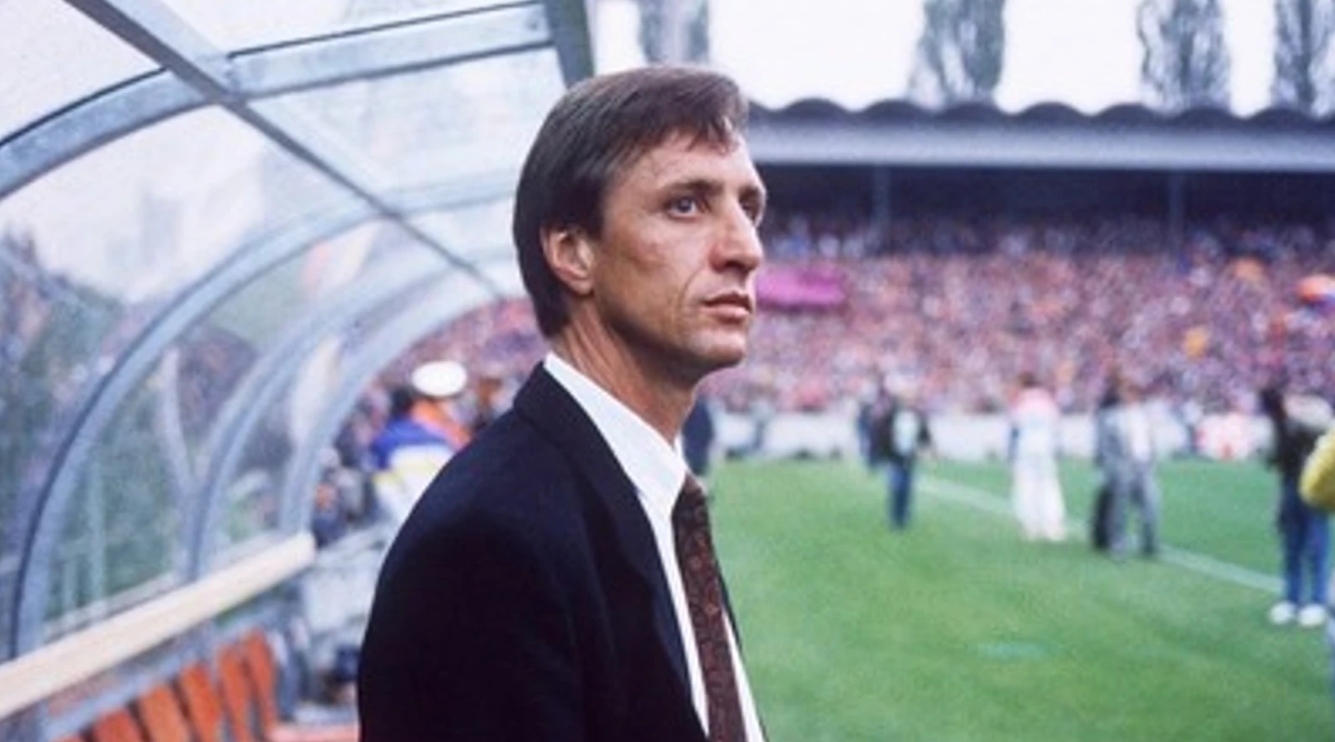 Johan Cruyff sitatlarını kəşf edin futbol dahisi sadəlik