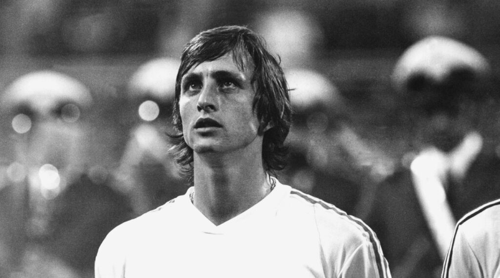 Johan Cruyff və Ajax futbolu sonsuza qədər dəyişdirən bir əfsanə necə doğuldu