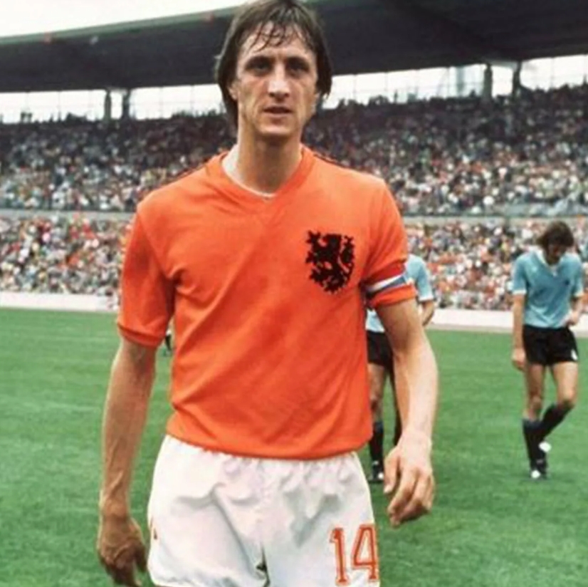 Johan Cruyff və La Masia Bir dahi fəlsəfə futbolu əbədi olaraq necə dəyişdi